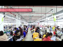 00:21の00:25の眺めのより大きいイメージは分け前SHレトロ クラブ チーム均一訓練のフットボールを比較するために加える